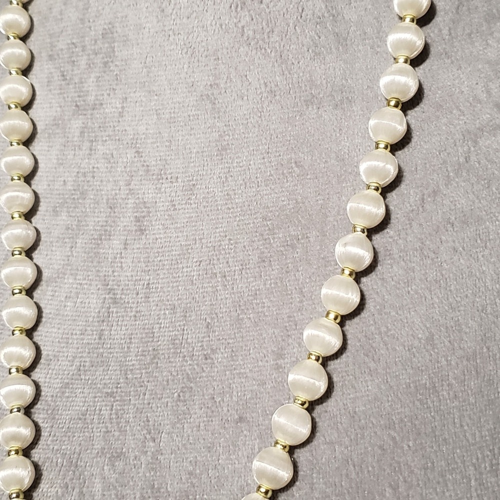 VTG Bead Necklace White Silk Satin Wrapped Boho Retro Glam Fairy Coquette Chic - Picture 3 of 8
